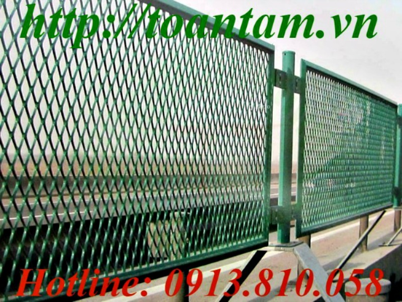 Hàng rào lưới mắt cáo - Hàng Rào Lưới Thép | Lưới Thép Hàn Toàn Tâm